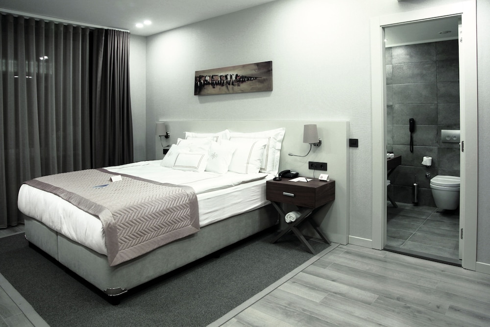 Casa Bianca Hotel 23/77