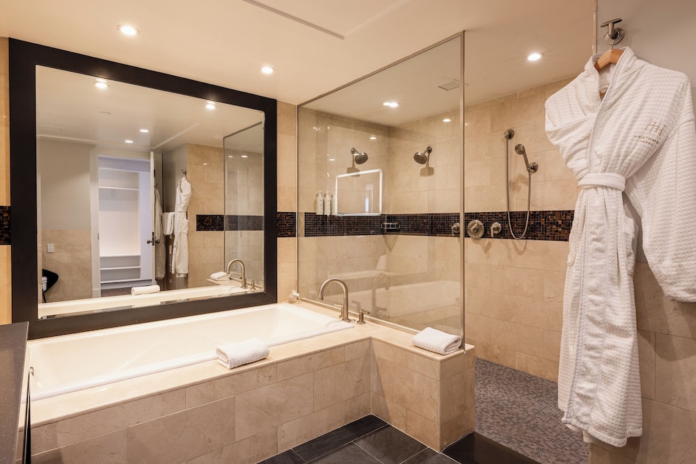 Penthouse Suite, King Bed
