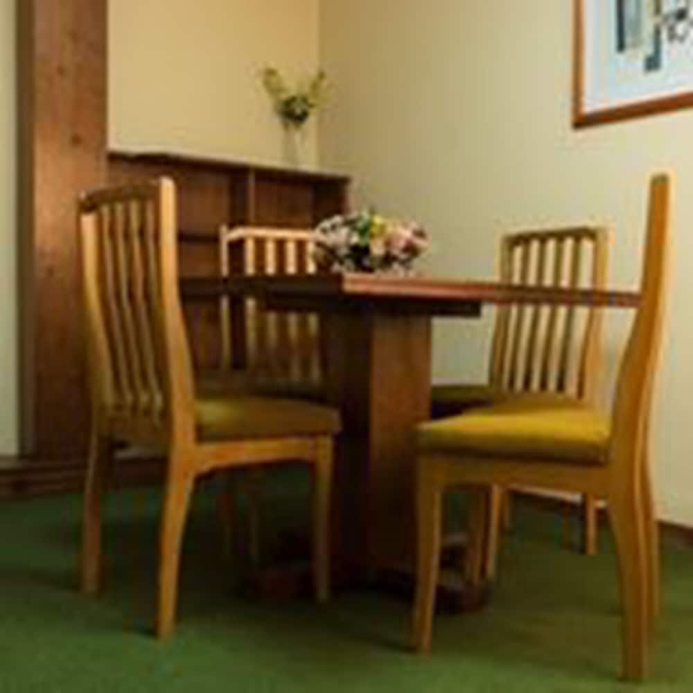 Hotel del Jardin 37/50
