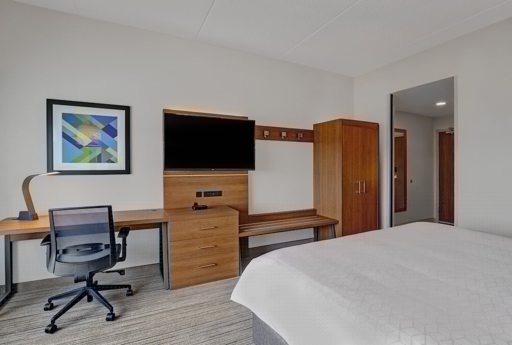 Holiday Inn Express And Suites Port Elgin 18/50