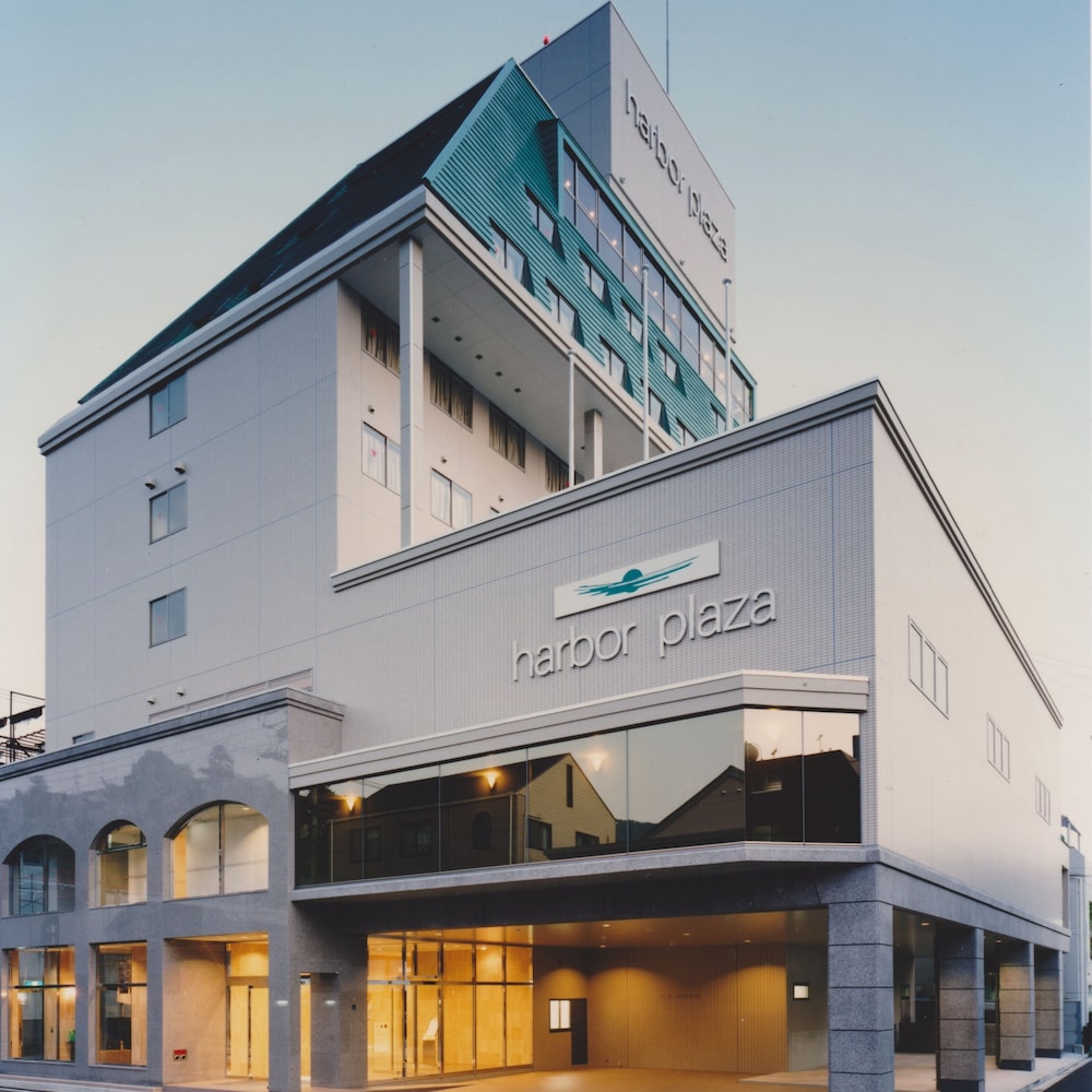 Harbor Plaza Hotel 2/49