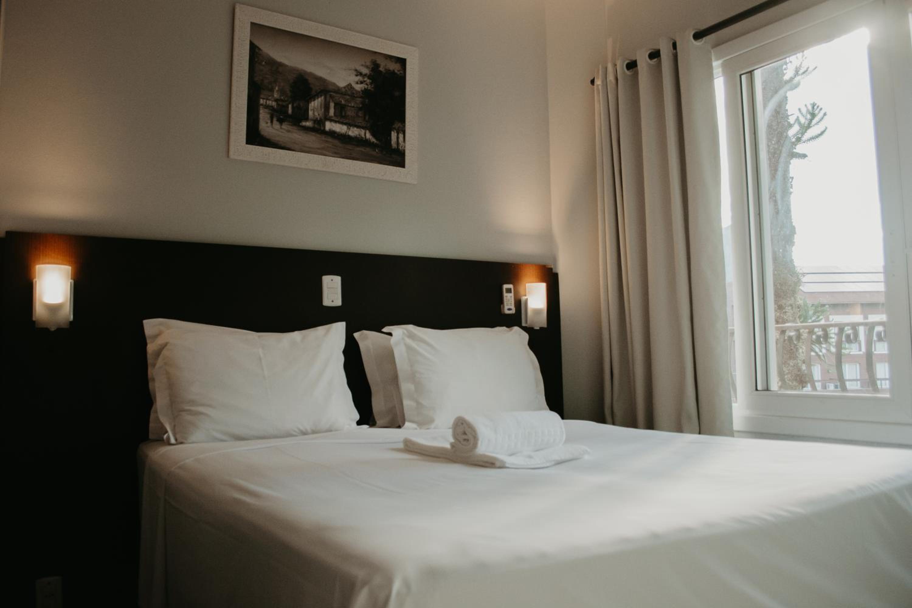 Deluxe, Double Bed
