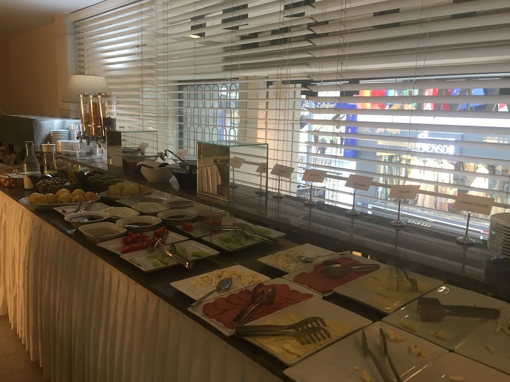 Wame Suite Hotel 78/85