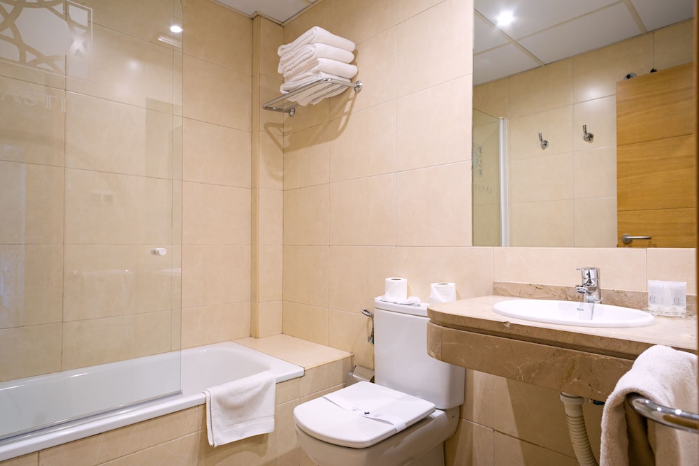APARTAMENTOS TURISTICOS LA CASTILLEJA 27/30