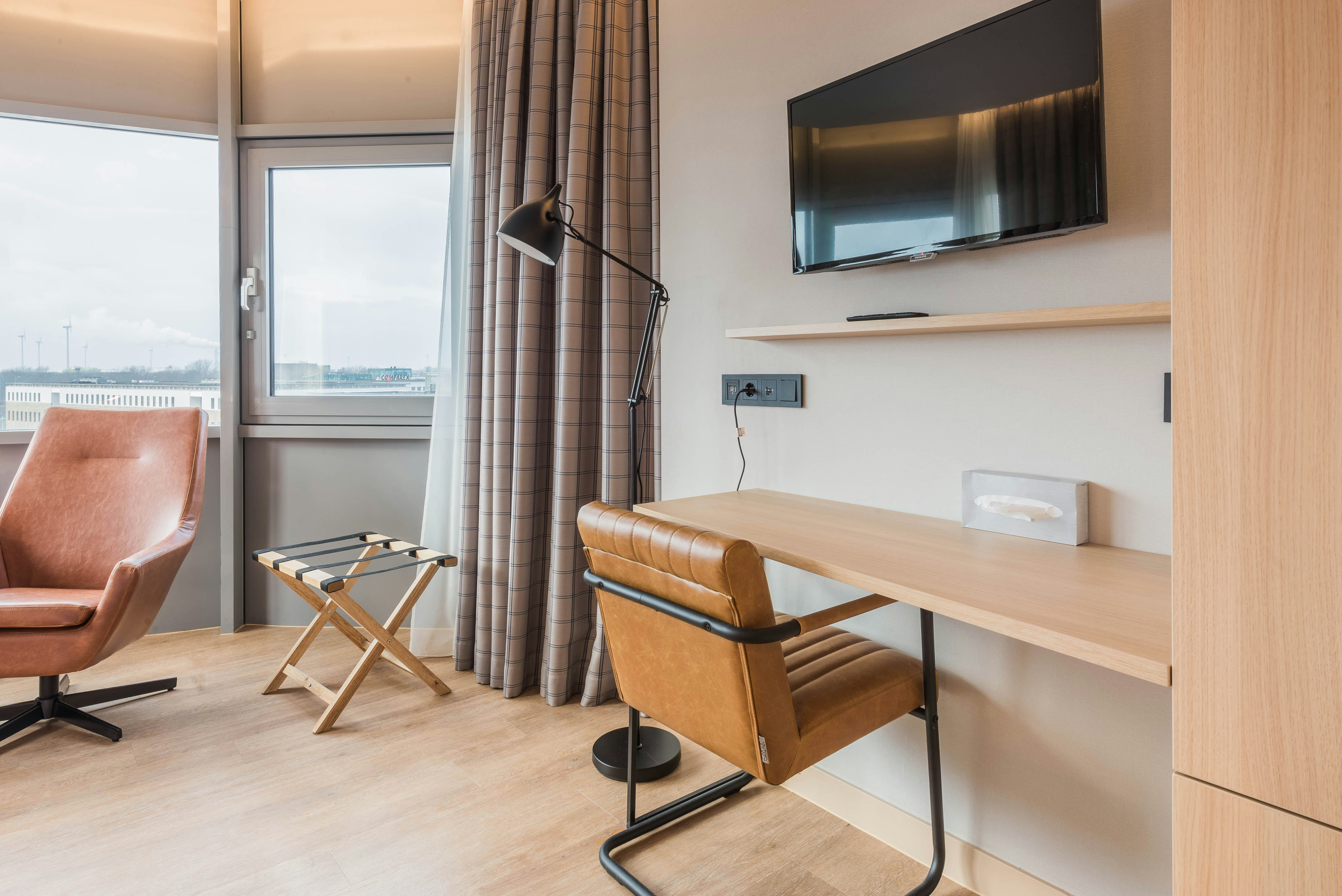 Urban Lodge Hotel 27/42