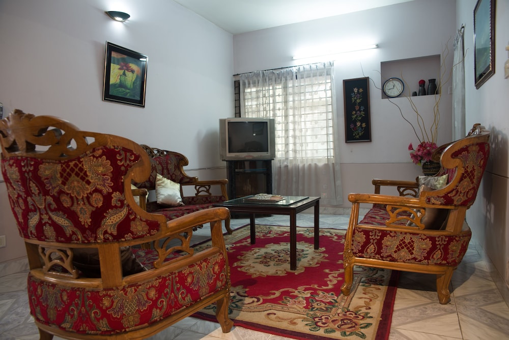 Babylon Garden Serviced Apartments 50/75