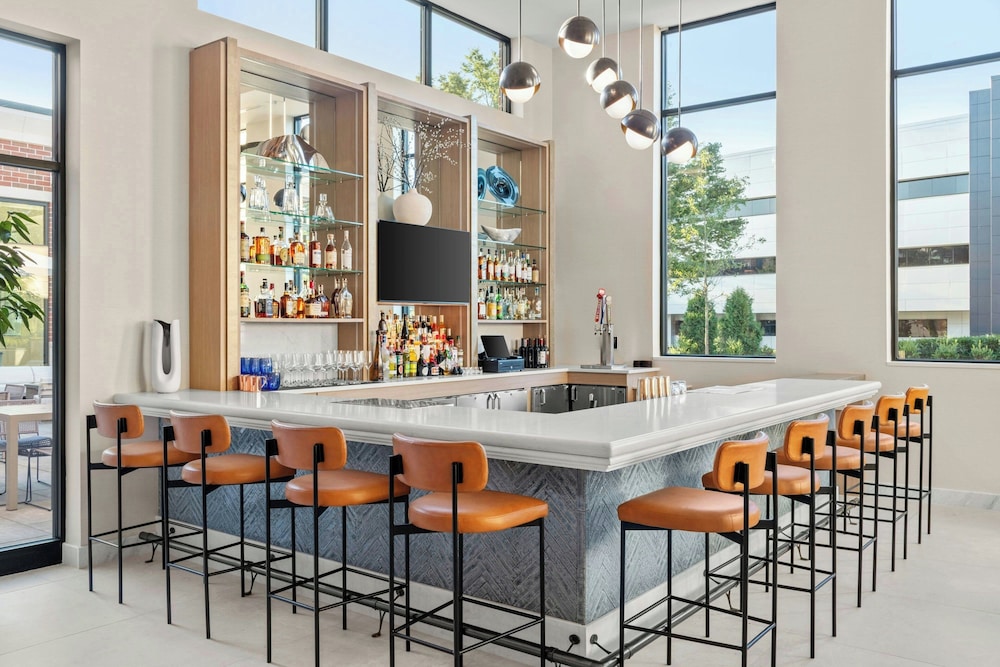 Residence Inn by Marriott Melville 25/43