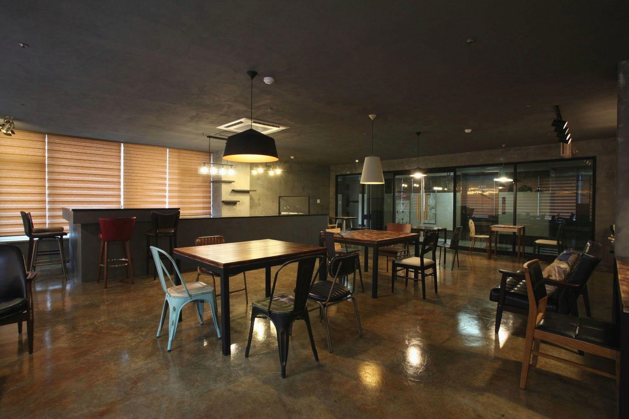 Cozy Hotel Dongtan 64/70