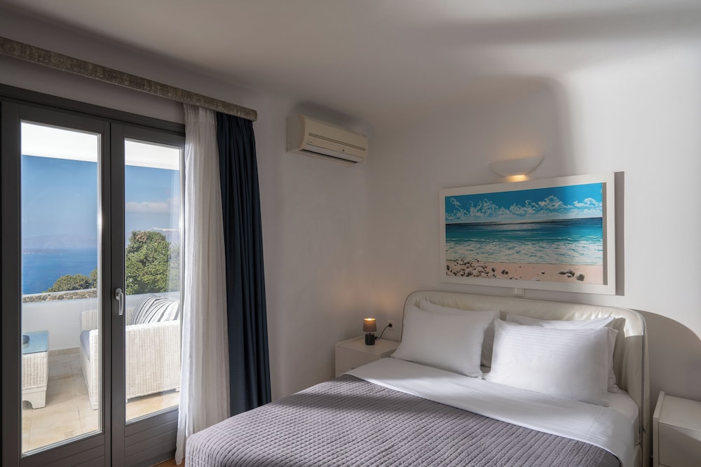 Santorini Princess Presidential Suites 6/50