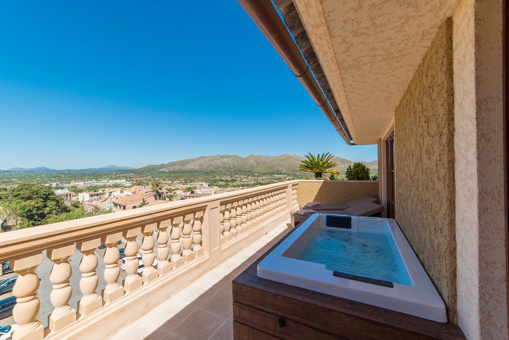 Hotel Creu de Tau Art and Spa - Adults Only 87/111