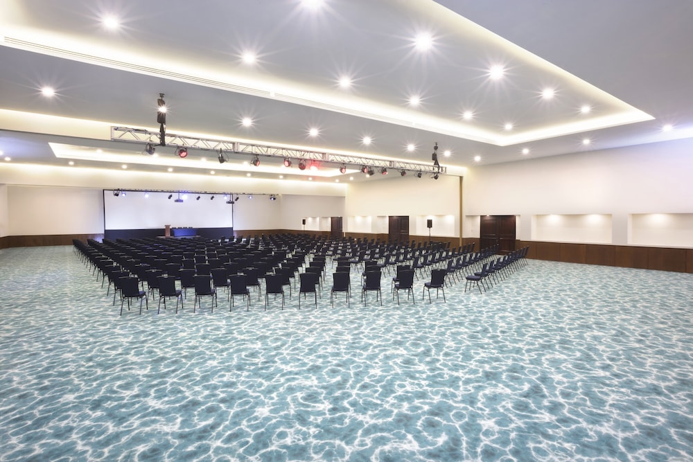 Krystal Grand Puerto Vallarta 33/44