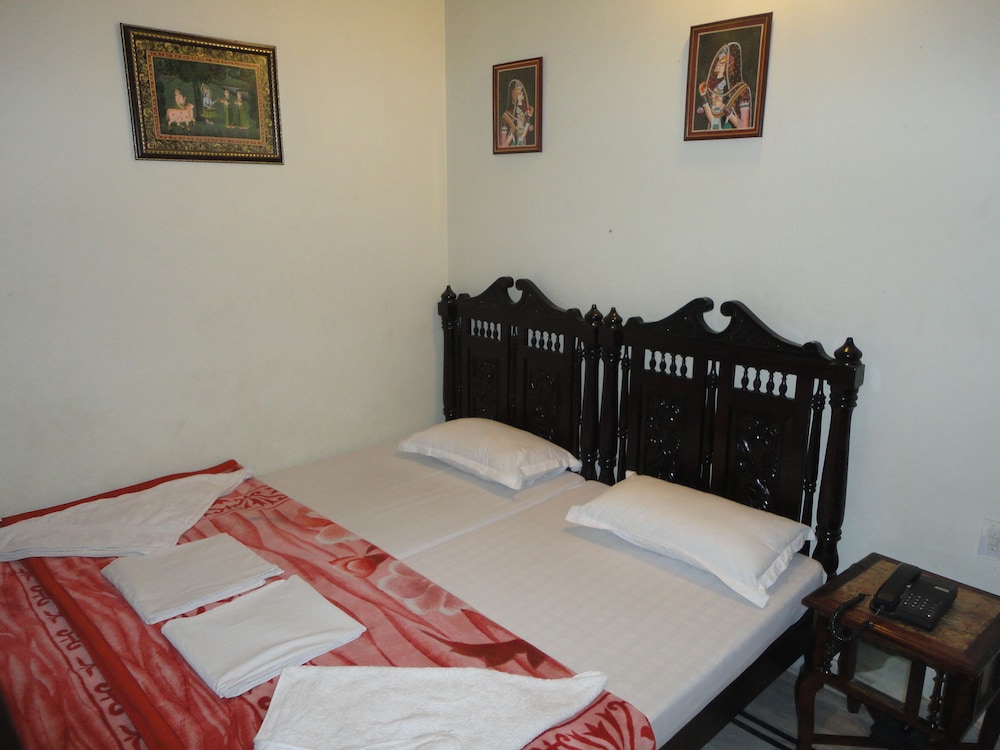 Krishna Palace 14/50