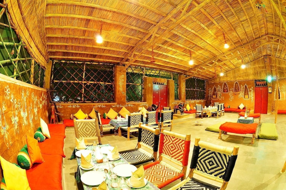 MIRVANA NATURE RESORTS 25/43
