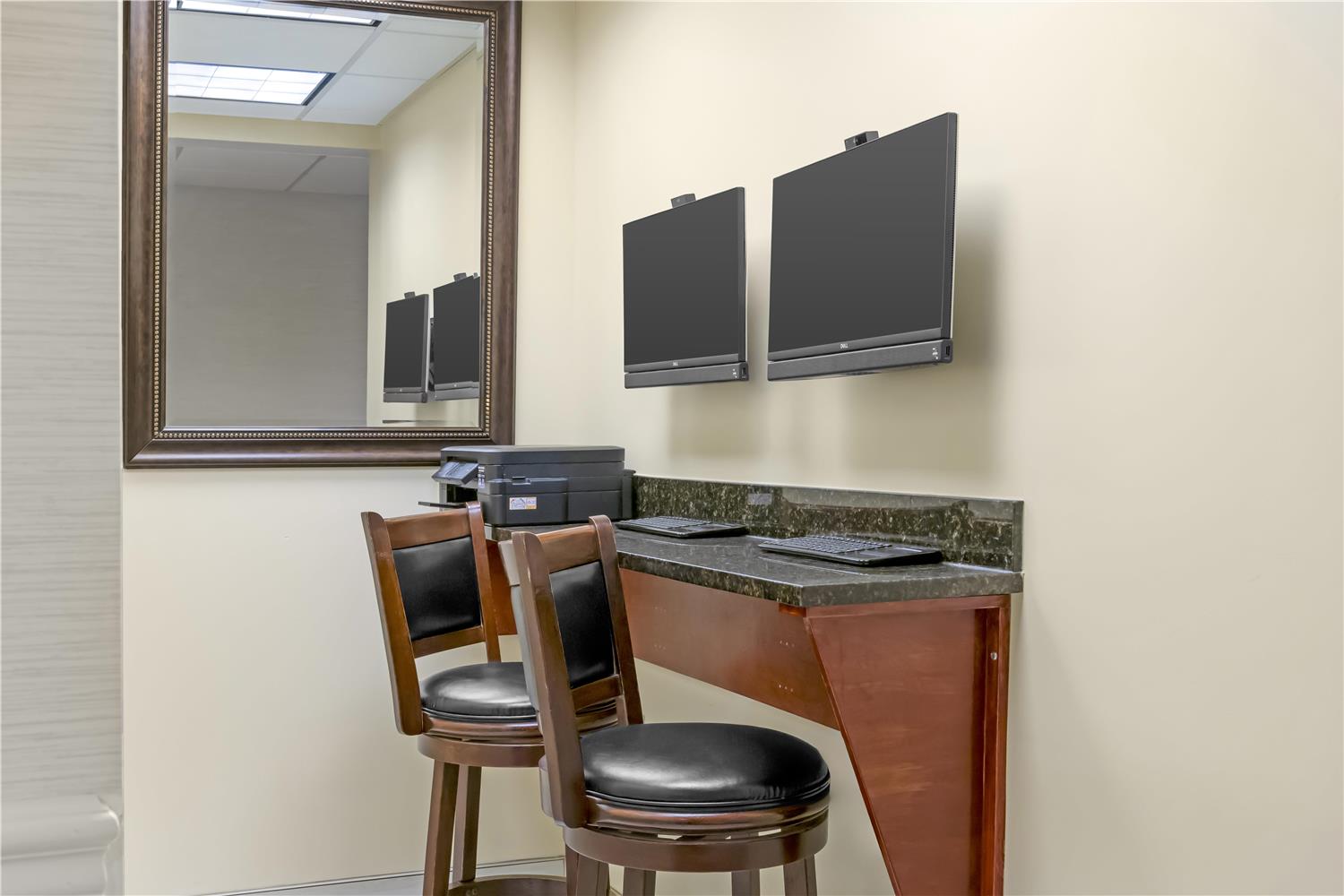 Best Western Plus Vineyard Inn & Suites 44/51