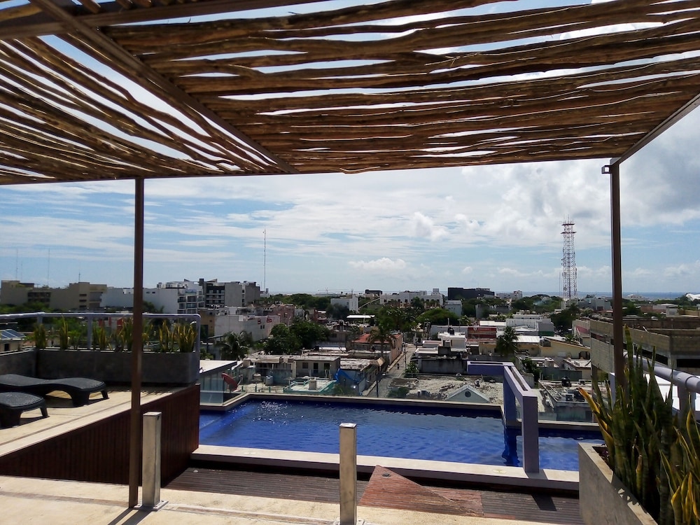 Iris Studios & Apartments 20/30