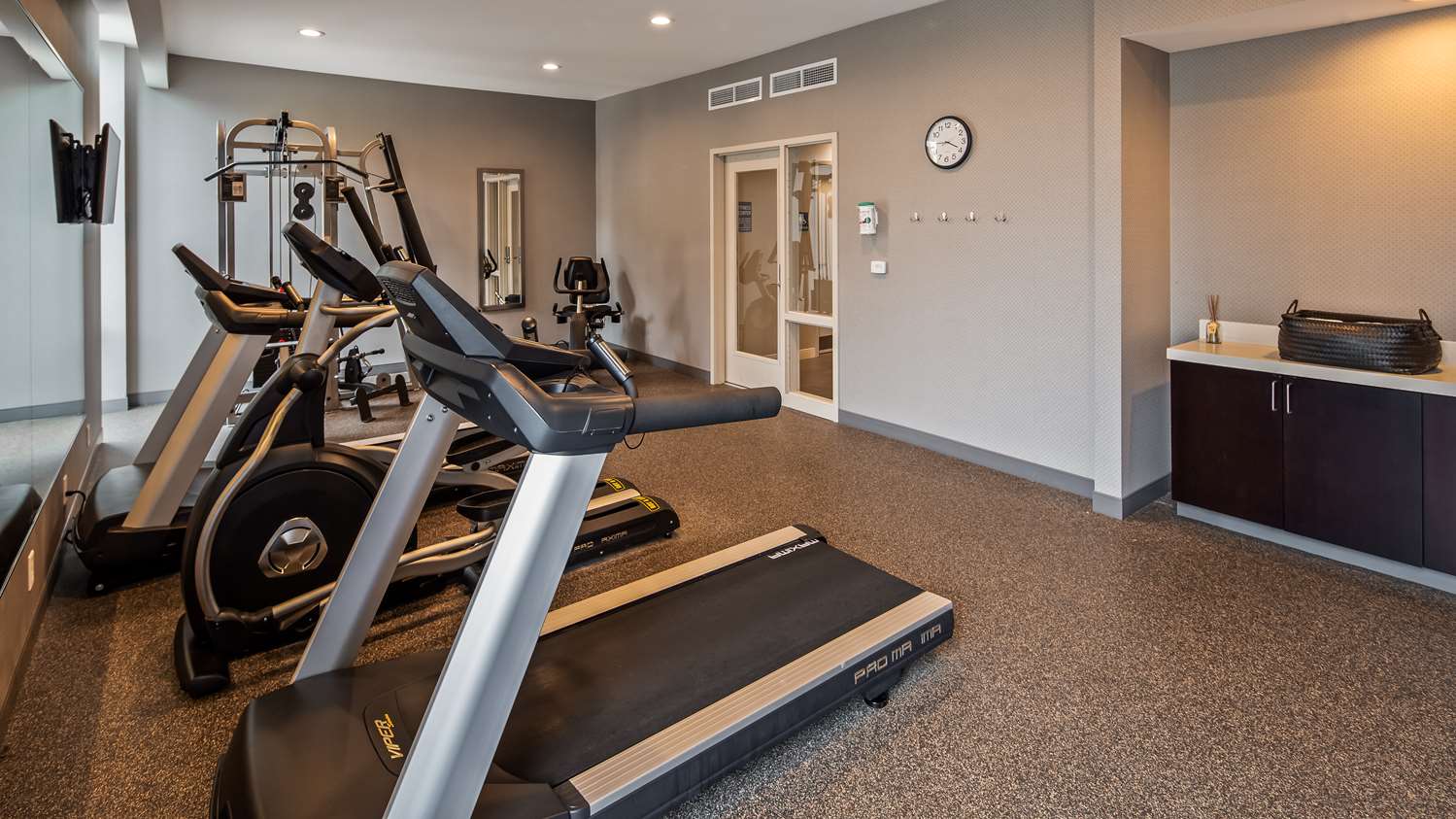 La Quinta Inn and Suites by Wyndham Tulsa Downtown - Route 66 5/14
