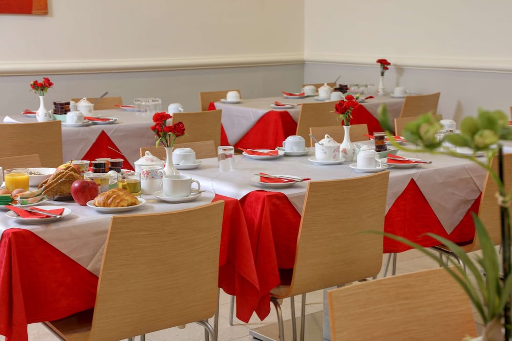 Queensway Hotel, Sure Hotel Collection by Best Western 34/38