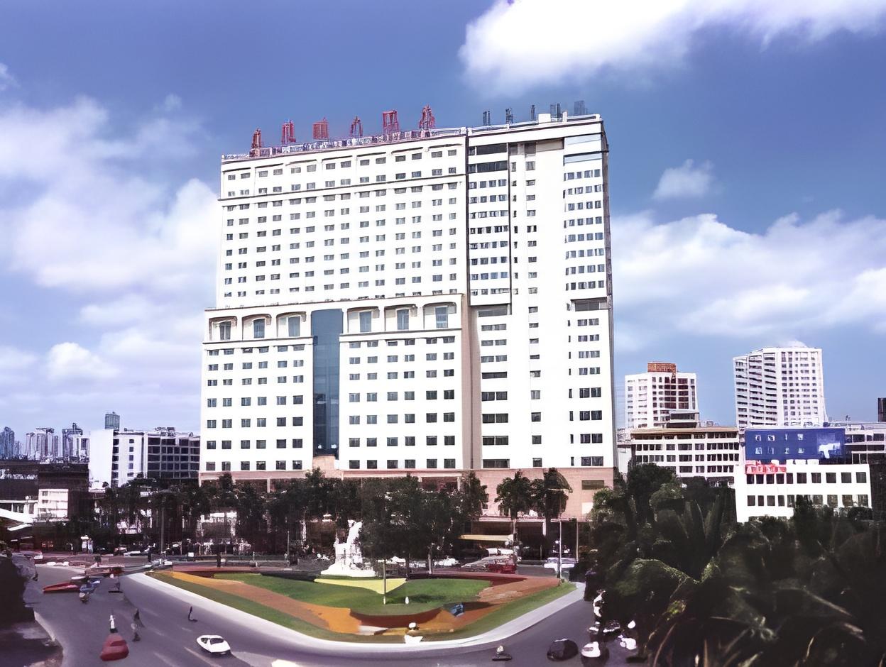 Sun City Hotel 5/50