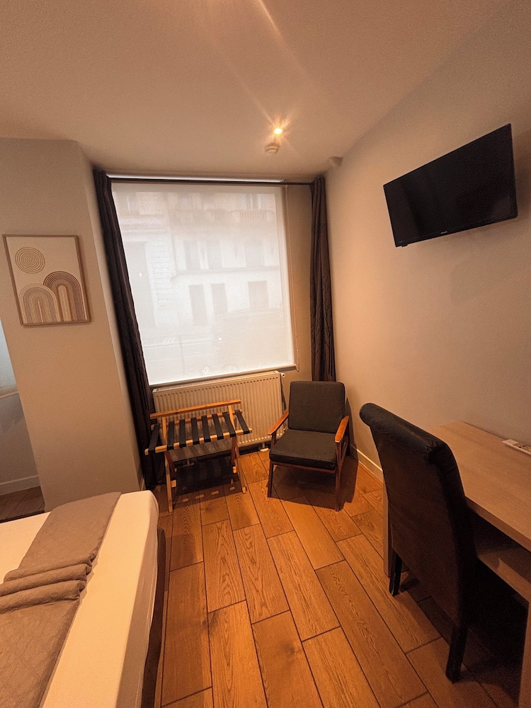 Hoteliere Lafayette 30/44