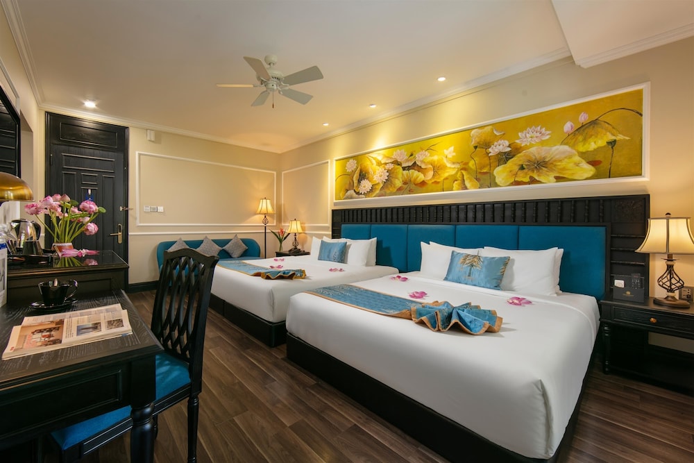 غرفة متصلة عائلية بسريرين منفصلين وسريرين كينج بإطلالة على المدينة بشرفة، Golden Holiday Hoi An Hotel 8/10