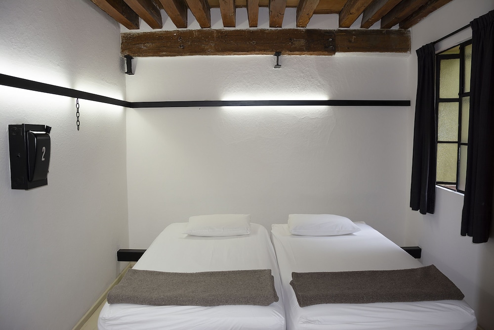 Downtown Beds - Hostel 17/51