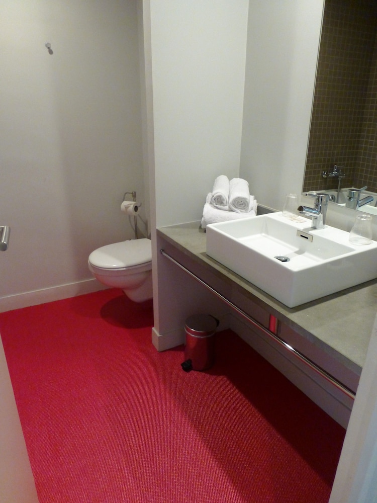 Bliss Hotel 18/70