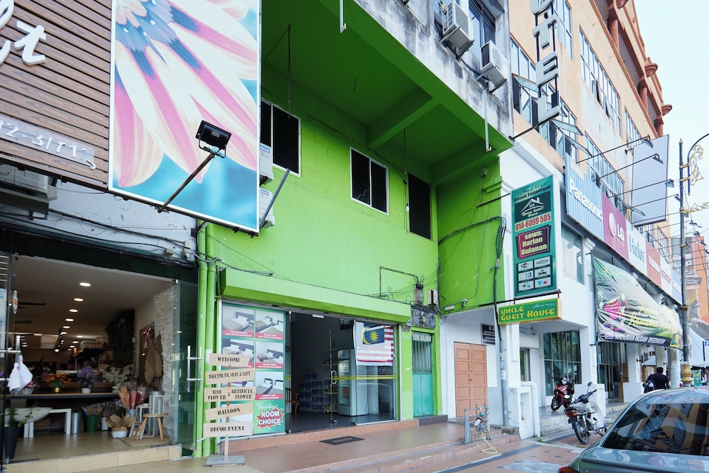 Uncle Guesthouse Kuala Terengganu by ZUZU in KUALA TERENGGANU