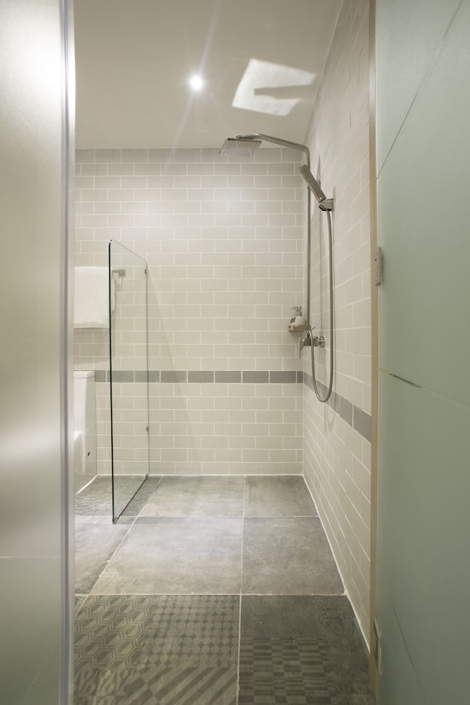 Fusion Suites Saigon 60/63