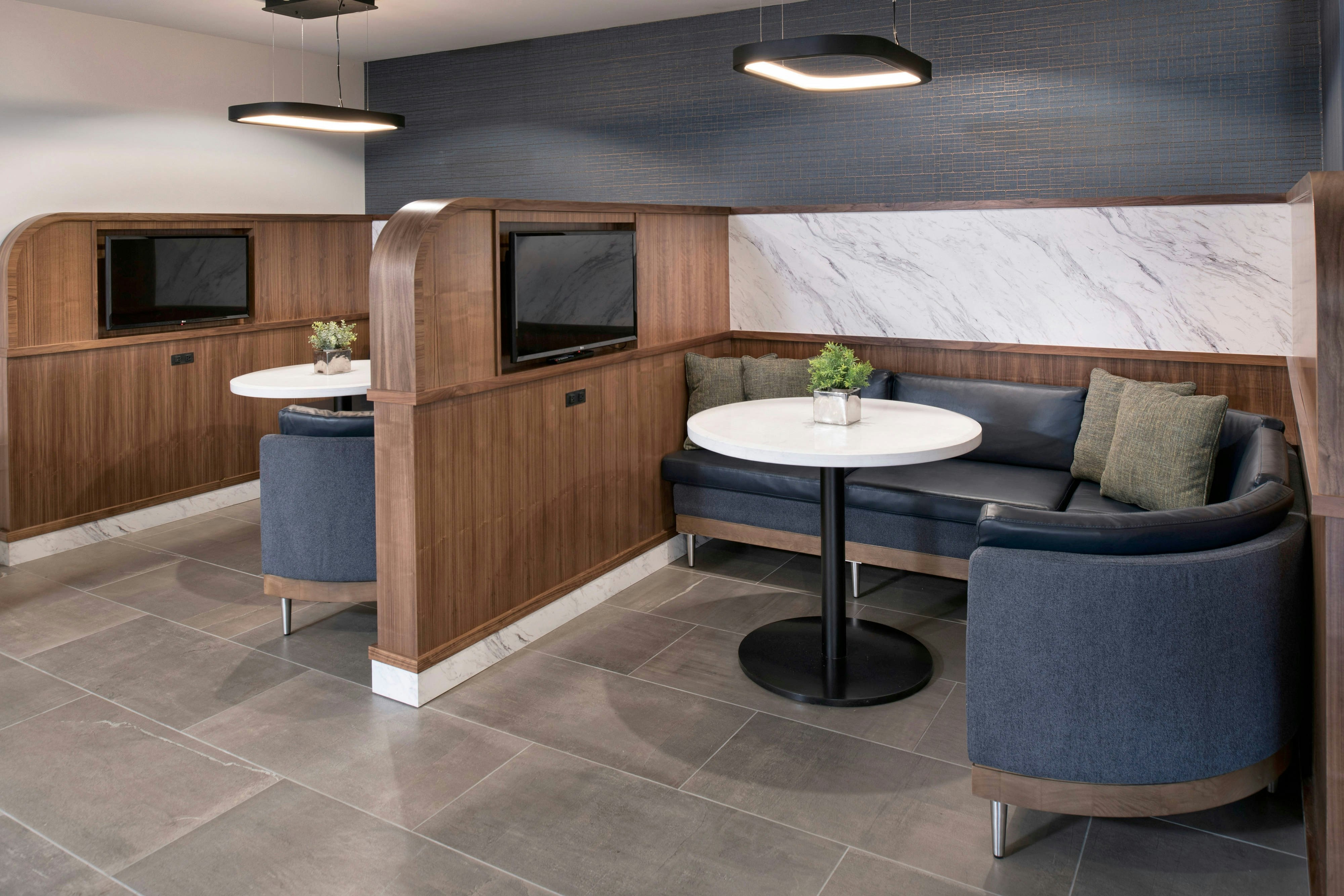 Courtyard by Marriott Collierville 56/58