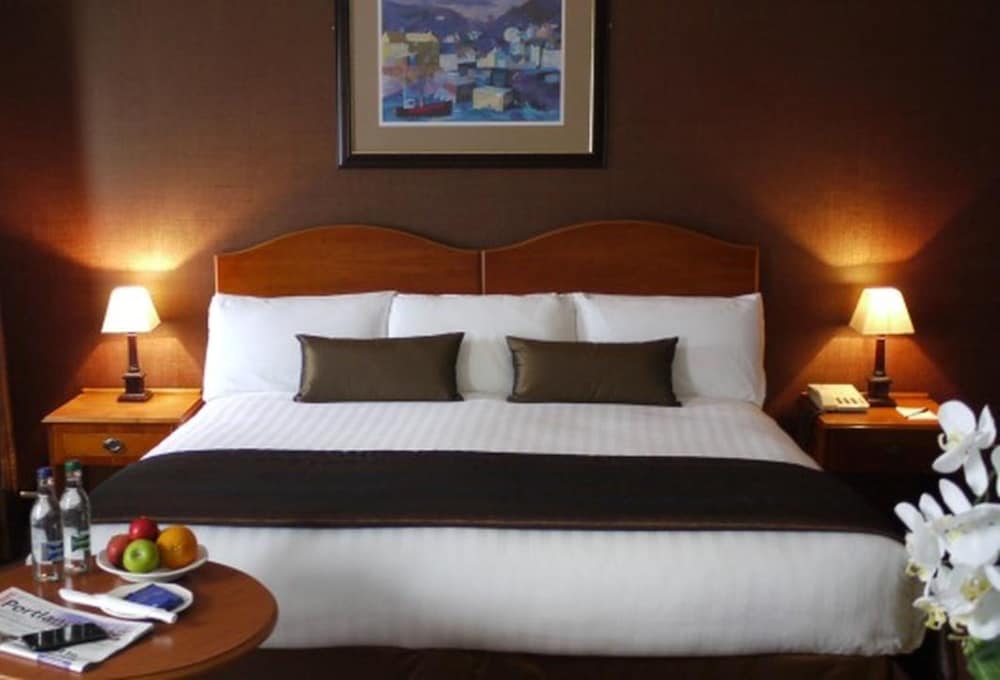 Heights Hotel 20/50