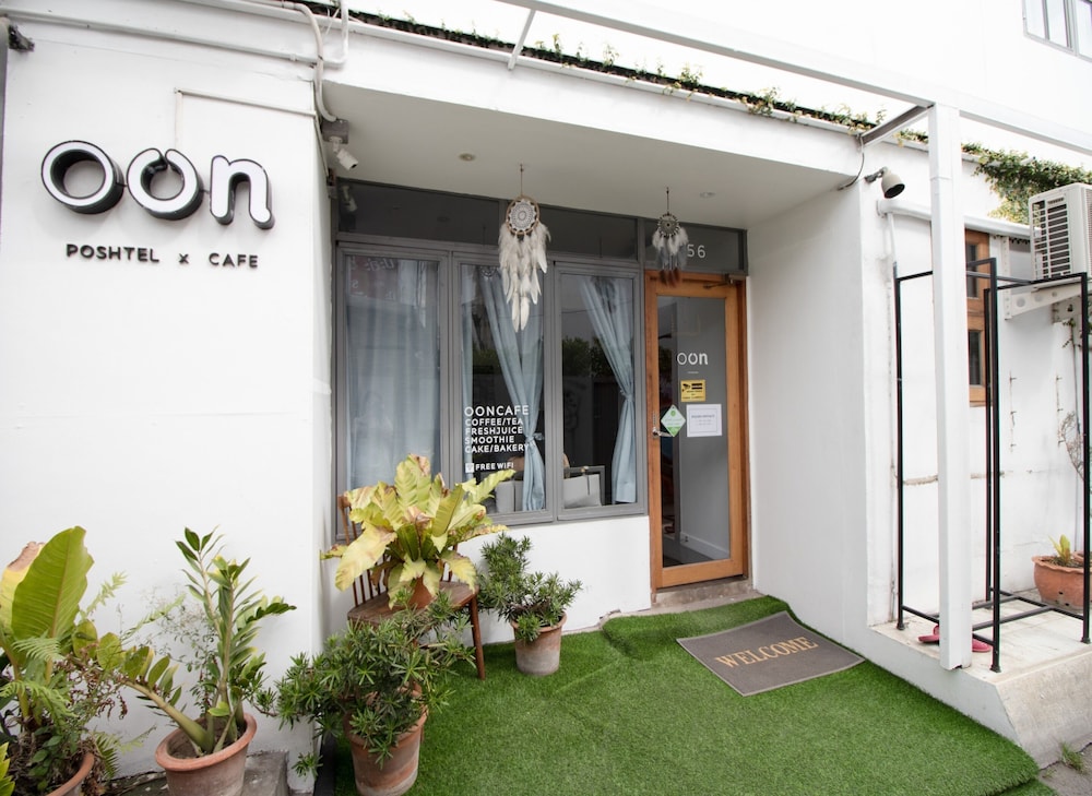Oon Poshtel 2/50