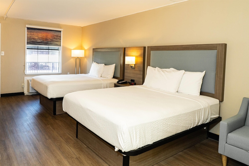 Baymont by Wyndham Corpus Christi Airport 12/50