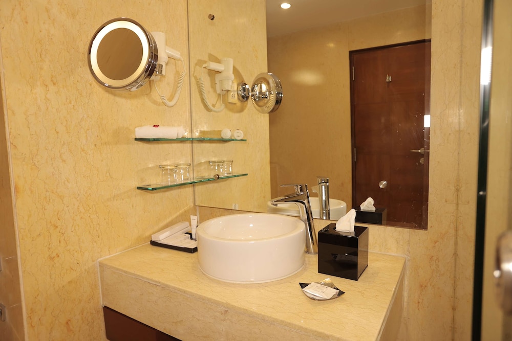 Radisson Blu Udaipur Palace Resort And Spa 73/74