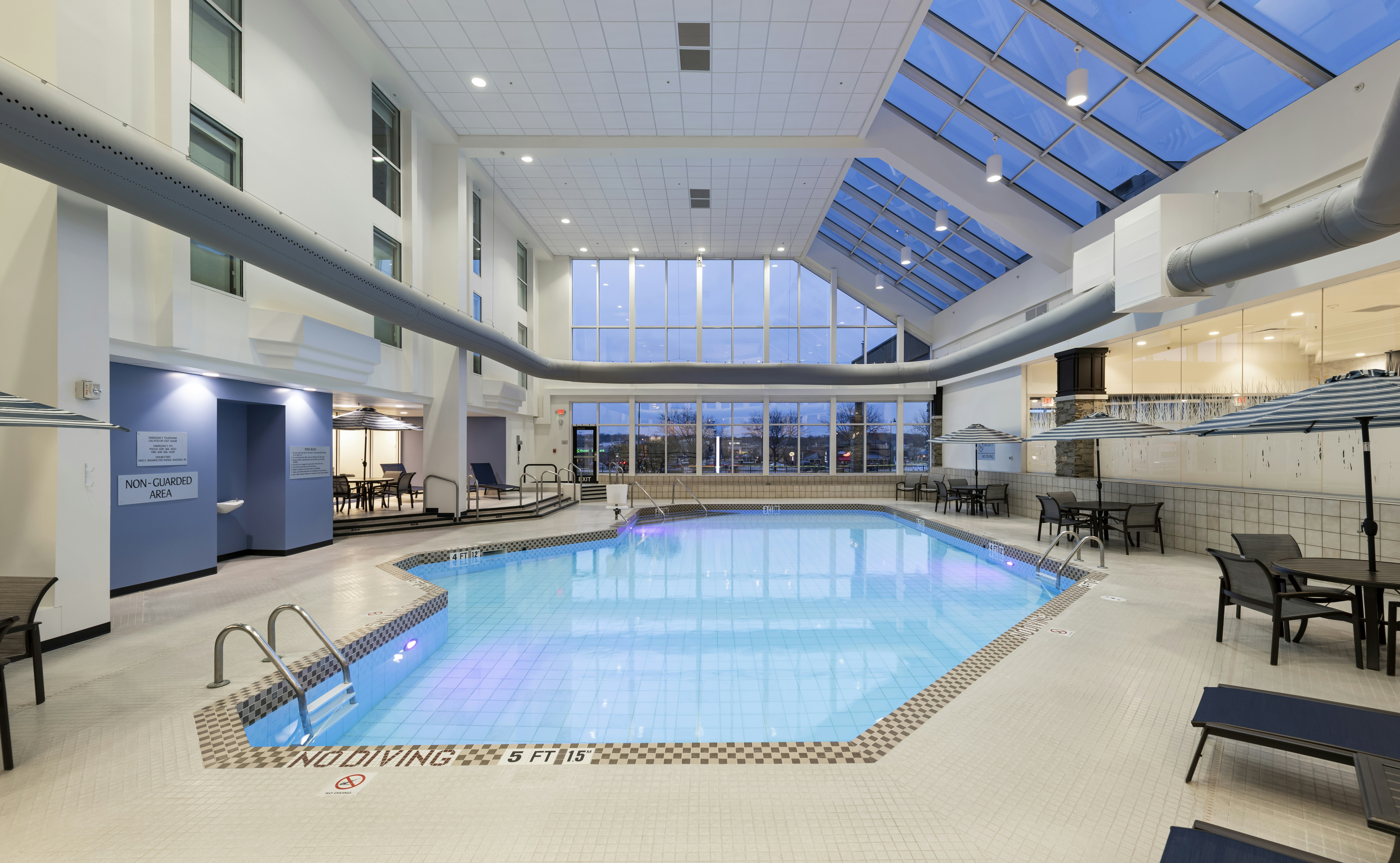 Doubletree By Hilton Madison East 10/36