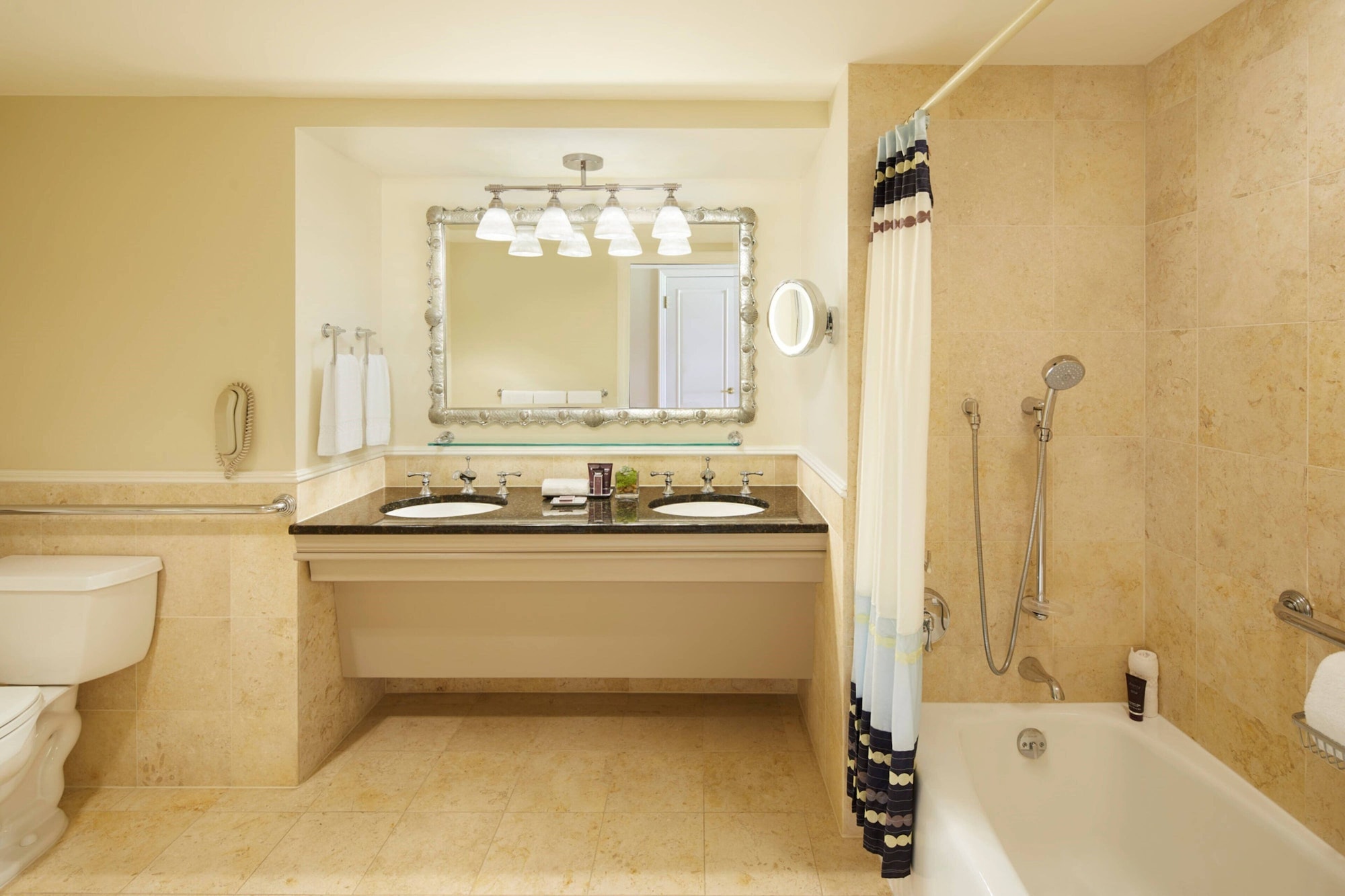 Tower, King Bed, Garden View, Sofa، The Ritz Carlton Grand Cayman 5/7