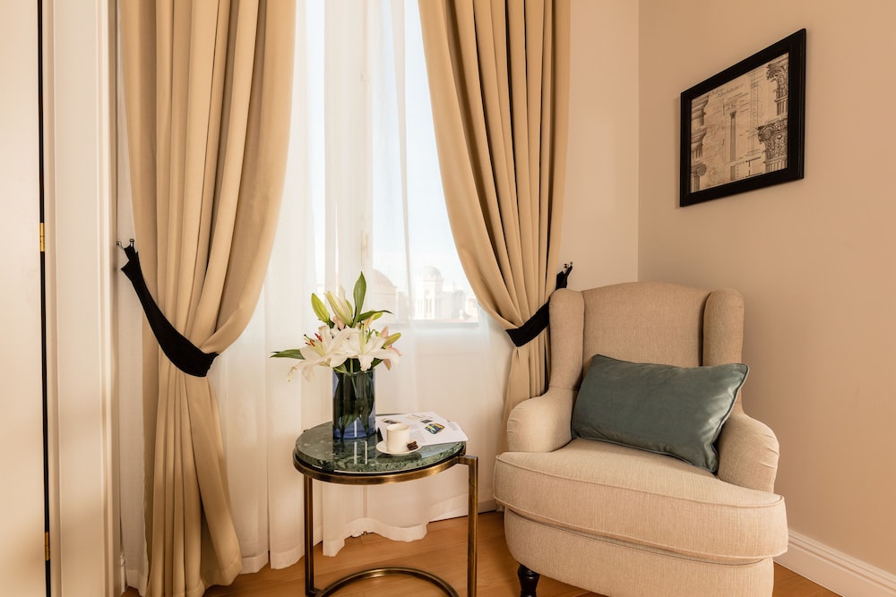 Athens Mansion Luxury Suites 55/70
