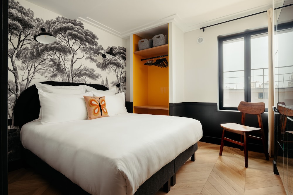 2 BEDROOMS, SUPERIOR, APARTMENT