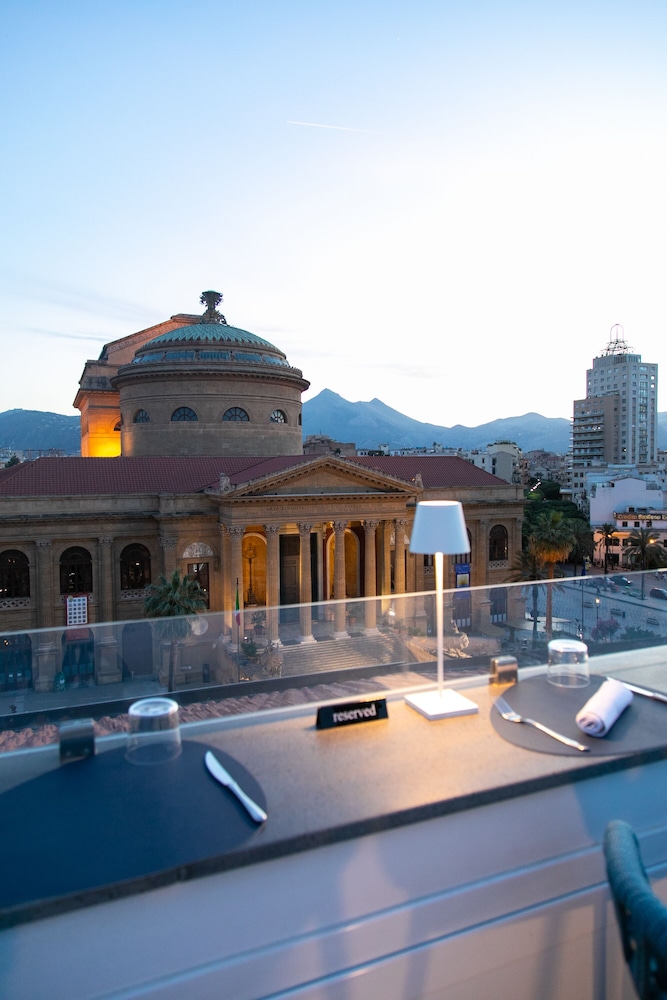 Palazzo Sovrana 6/50