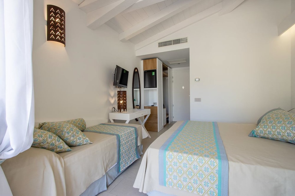 Limone Beach Resort 8/38