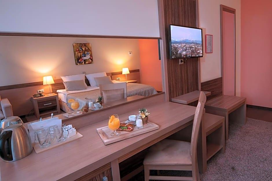 Hotel Kras 46/61