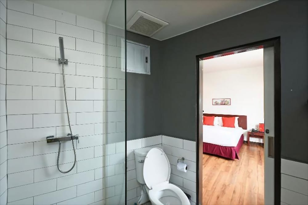 Ruamchitt Plaza Hotel 28/59