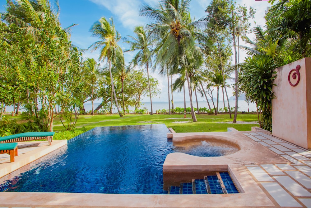 Amatapura Beach Villa 12 5/57