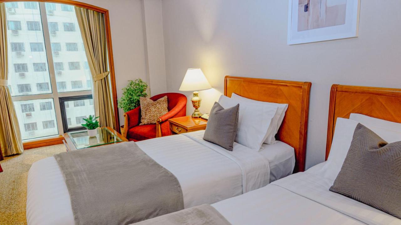 MCollection - Ortigas CBD Near Business & Shopping Hubs 6/49