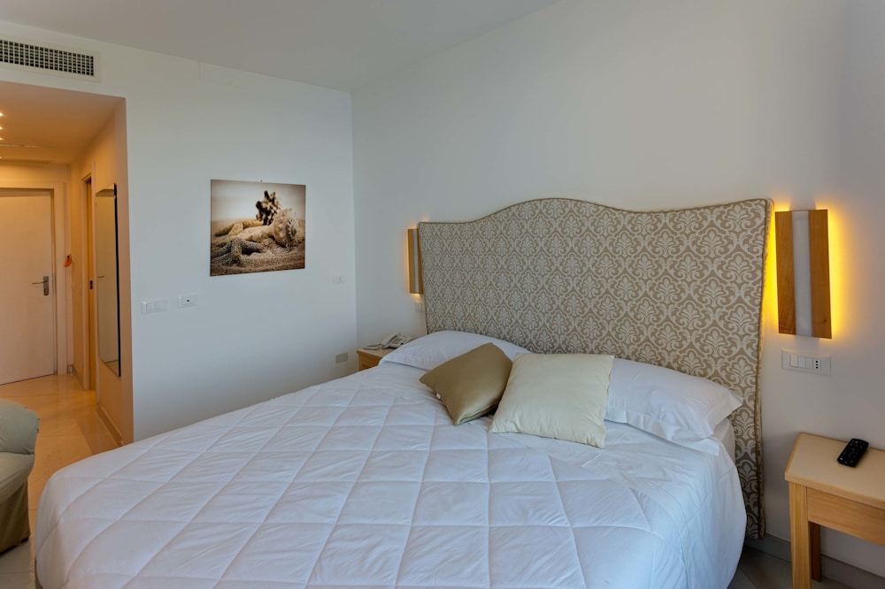 STANDARD, DOUBLE BED
