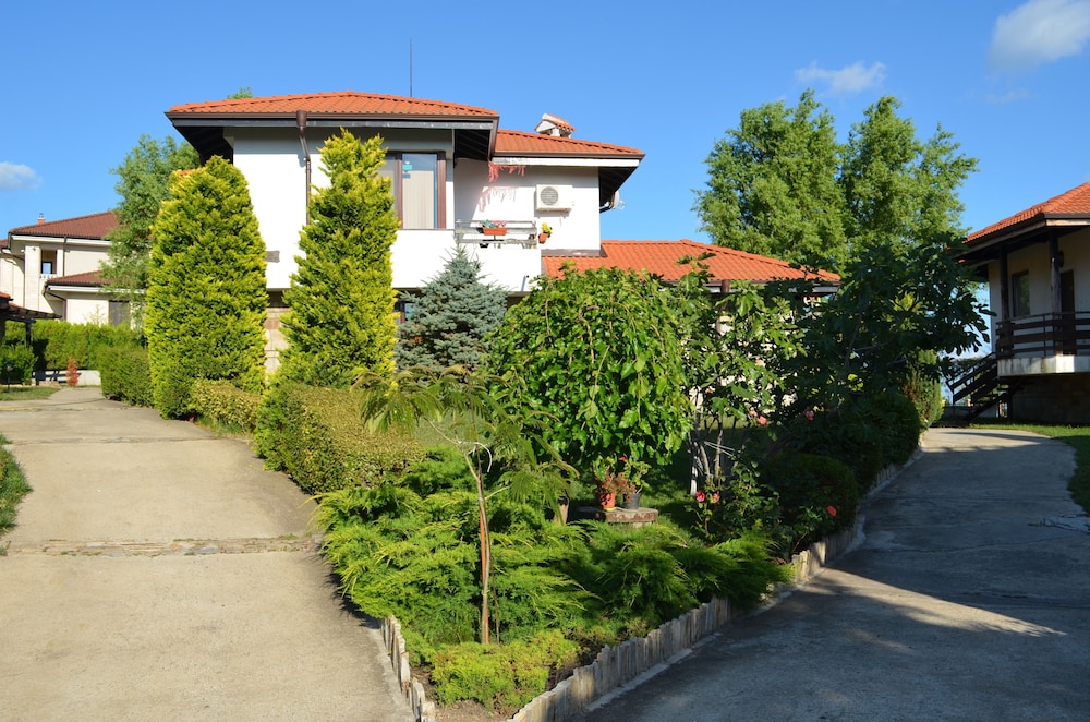 Villa On The Black Sea 28/38