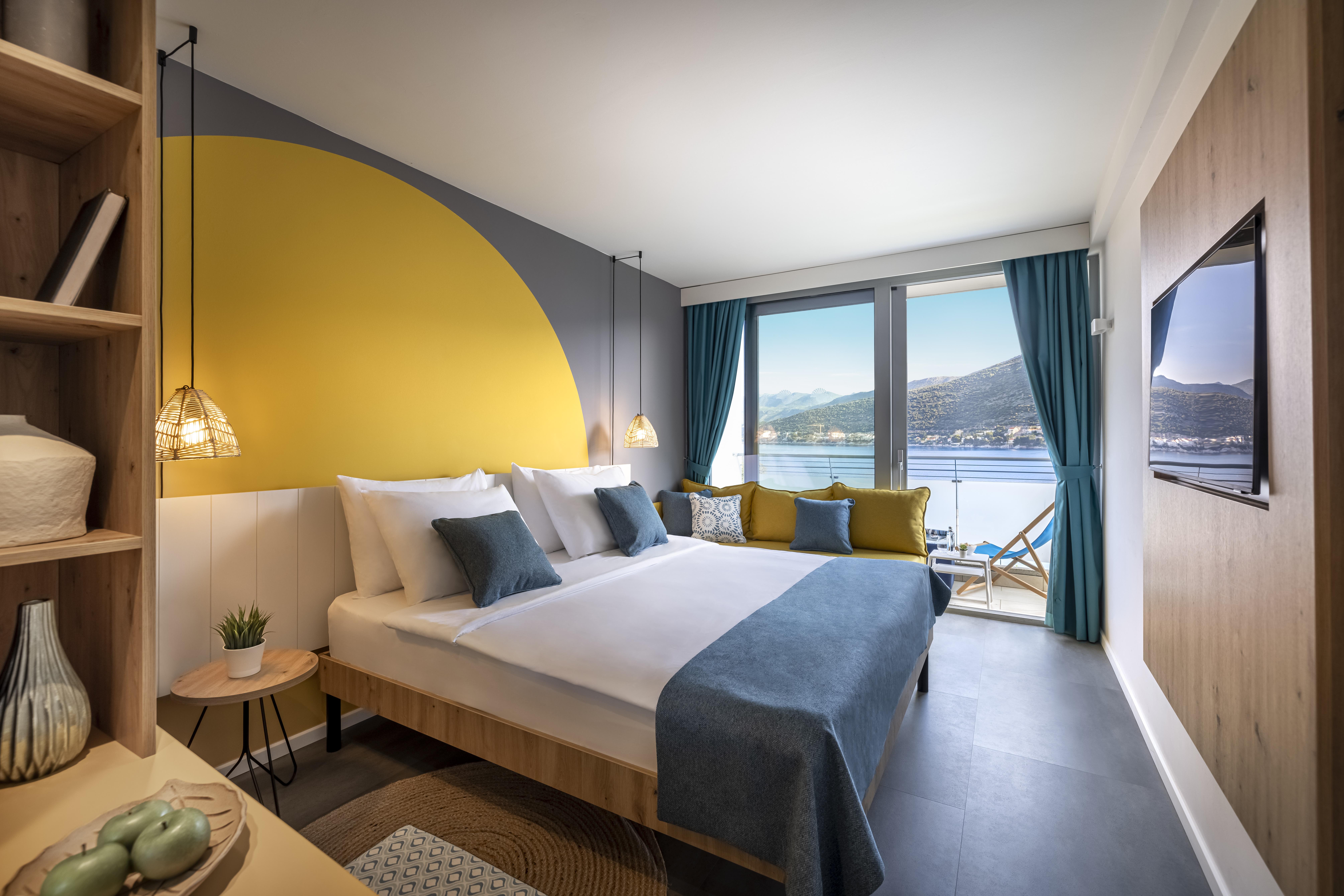 Superior, Family, Sea Side, Balcony or Terrace