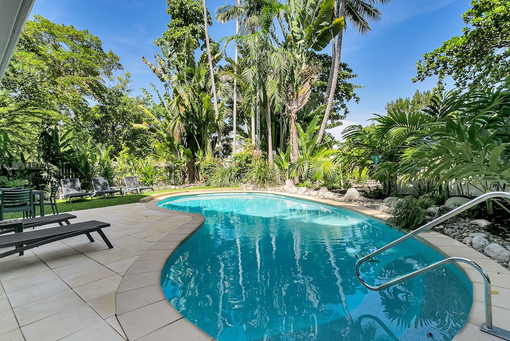 Tropical Reef Apartments Port Douglas 57/60