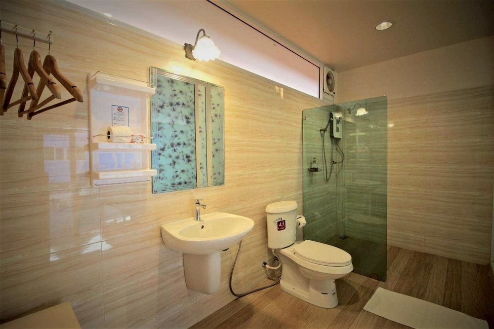 Yoko Riverkwai Hotel Resort 48/49