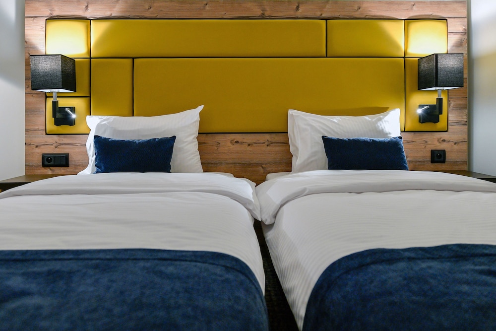 COMFORT, DOUBLE OR TWIN BED