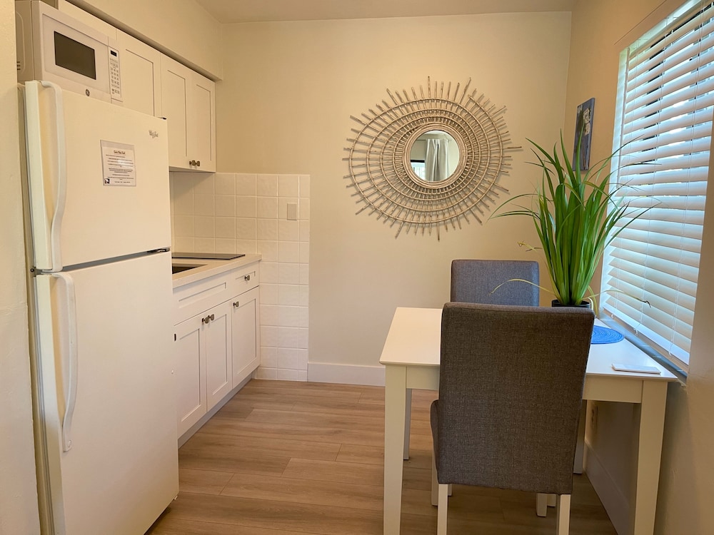 Tropic Isle Beach Resort 5/50